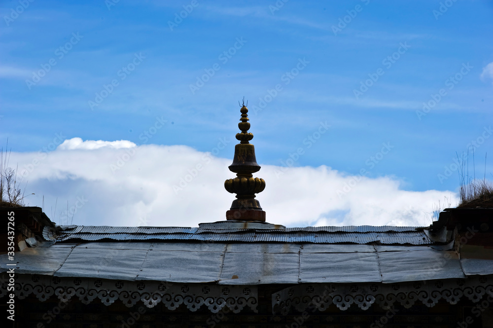Fototapeta premium buddhist temple in Tibet, China