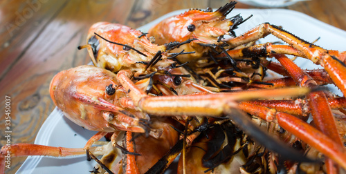 Grilled shrimp served on a plate, shrimp-seafood, grilled, barbecue-food, grilled barbecue, seafood