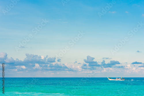 Sea with idyllic sky clody in island vacation summer time © themorningglory
