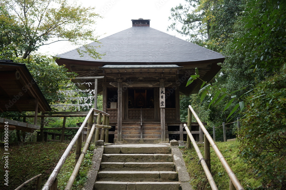 This is a picture of Chusonji Temple in Japan. This is a World Heritage Site. The Golden Hall in the temple is positioned as a national treasure. This is a picture of Chusonji Temple in Japan. This is a World Heritage Site. The Golden Hall in the temple is positioned as a national treasure.