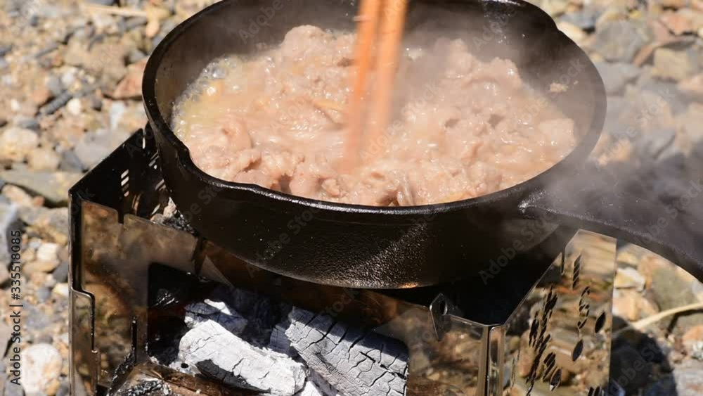 アウトドア 豚肉の生姜焼き アウトドア 豚肉の生姜焼き