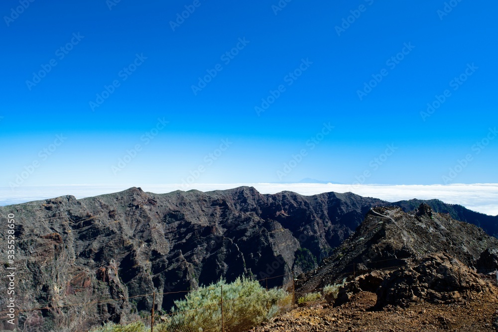 Looking over Caldera de Taburiente to Tenerife in the background