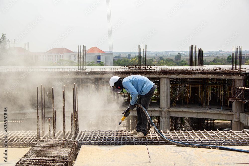sandblasting washing  concrete and steel bar