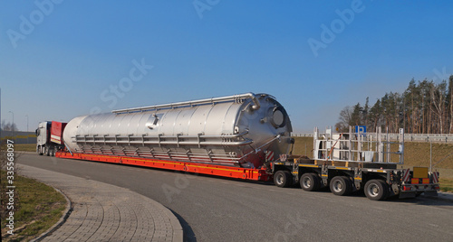 Valokuva Oversize load or exceptional convoy
