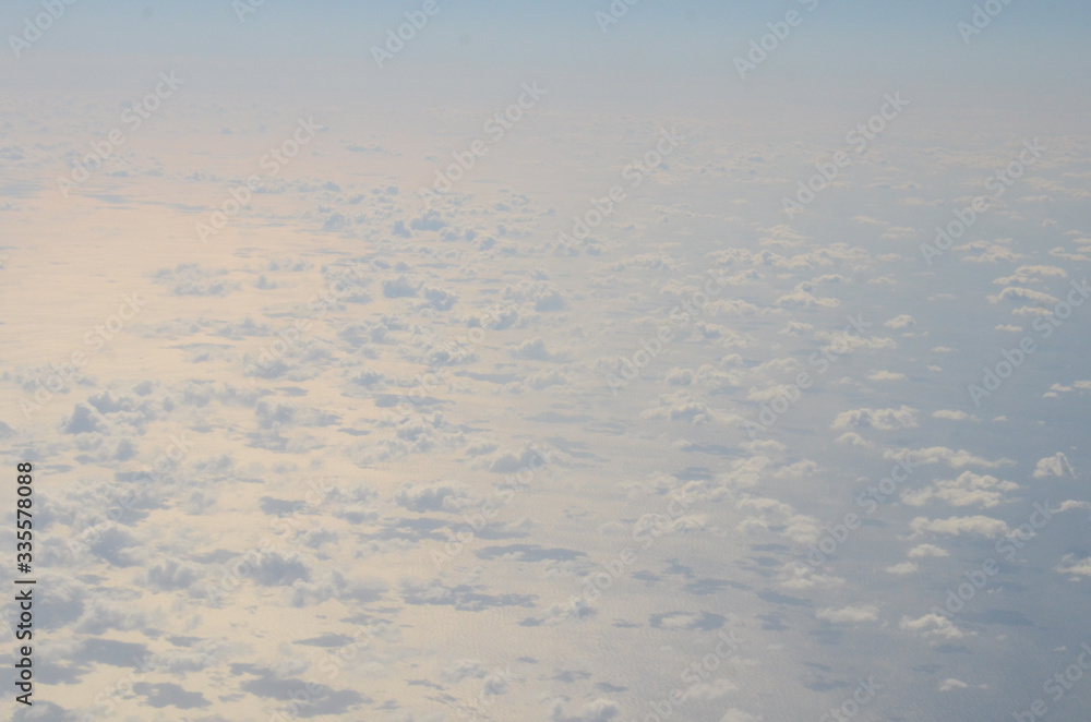 飛行機から見た海と雲 飛行機から見た海と雲