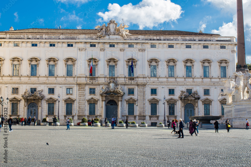  Rome, 10.11.2019, Piazza del Quirinale, Palazzo della Consulta and fountain of Castor and Polux