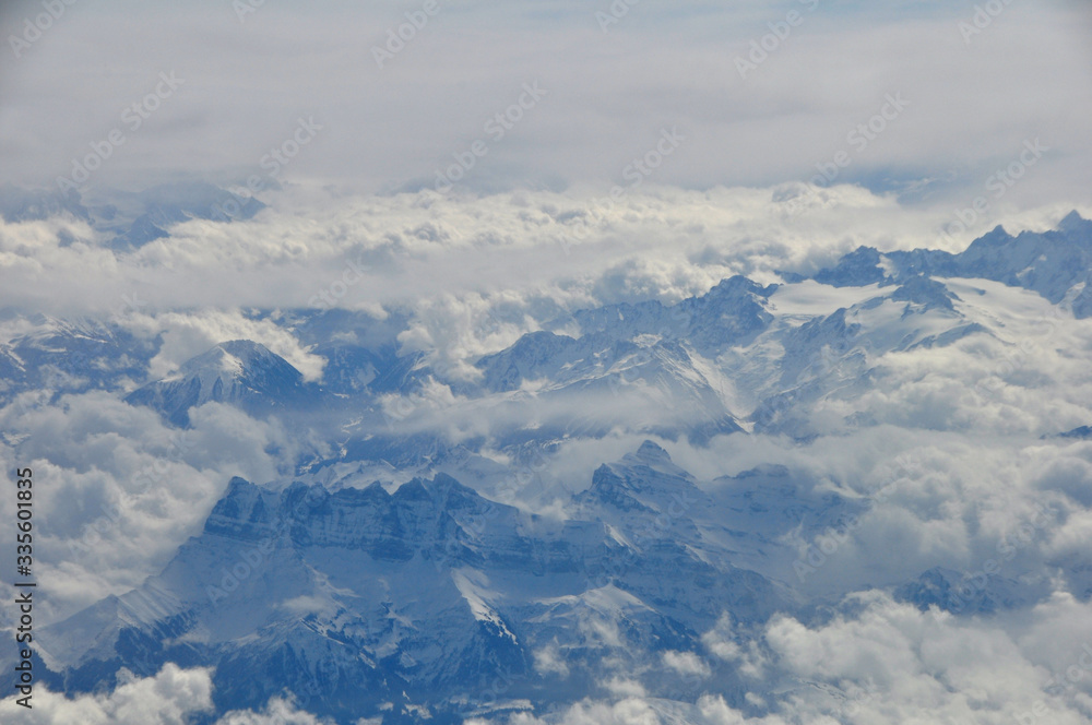 Bergspitze schnee