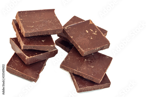 two pyramids of eight pieces of dark brown chocolate