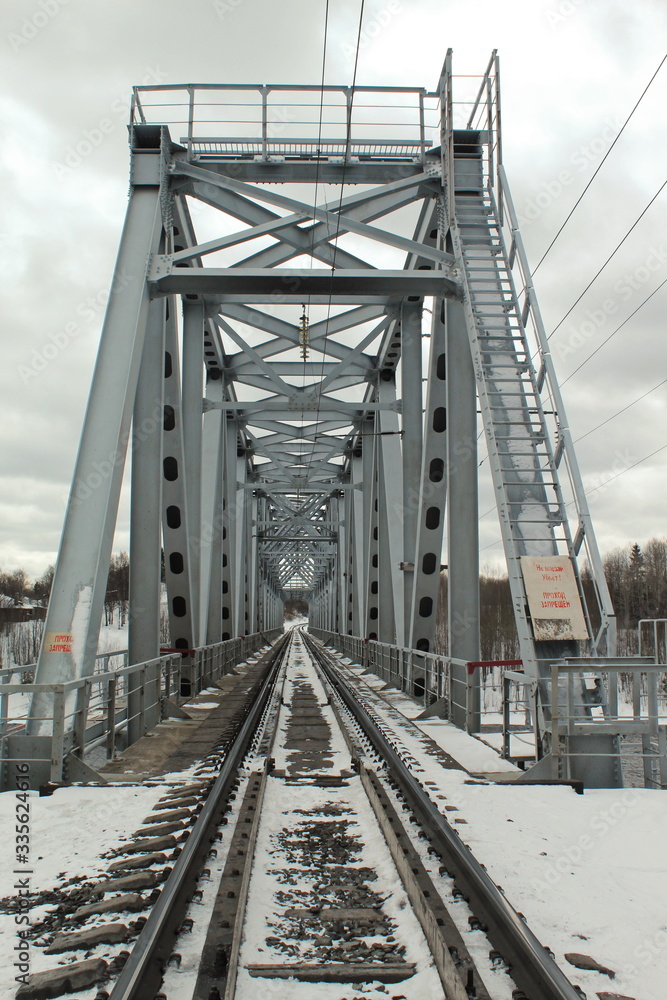 Obraz premium railway bridge in the netherlands