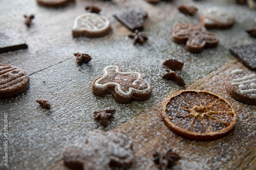  Christmas background with cookies and icing sugar
