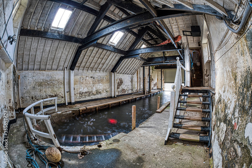 Abandoned boathouse Fototapet