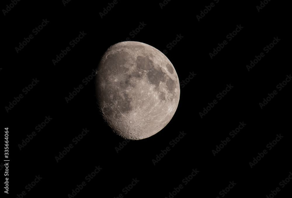 Obraz premium Moonshine Cologne