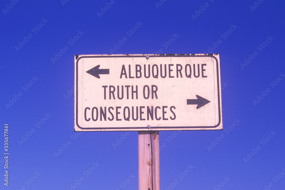 A sign that reads ÒAlbuquerque/Truth or ConsequencesÓ A sign that reads ÒAlbuquerque/Truth or ConsequencesÓ