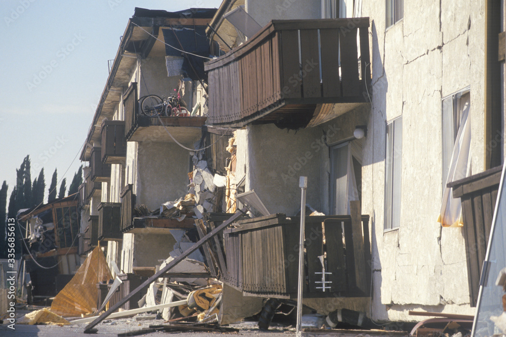 A destroyed apartment building near the epicenter of the Northridge earthquake in 1994
