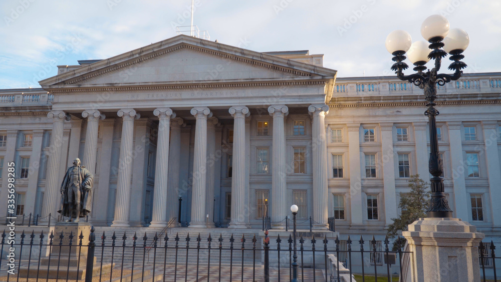 Washington sightseeing The Treasury Department at Pennsylvania Avenue