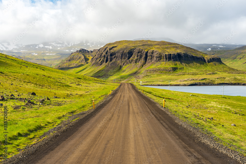 Unsealed roads in western Iceland