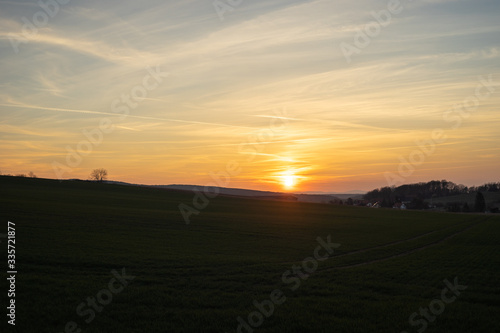 Wallpaper Mural Landschaft im Frühling Torontodigital.ca