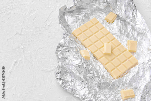 Unwrapped white chocolate b...