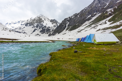 Canvas Print The amazing trek to hampta pass himalaya himachal pradesh