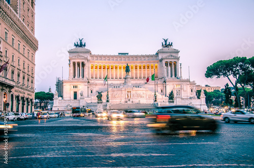 Roma is a beautiful city