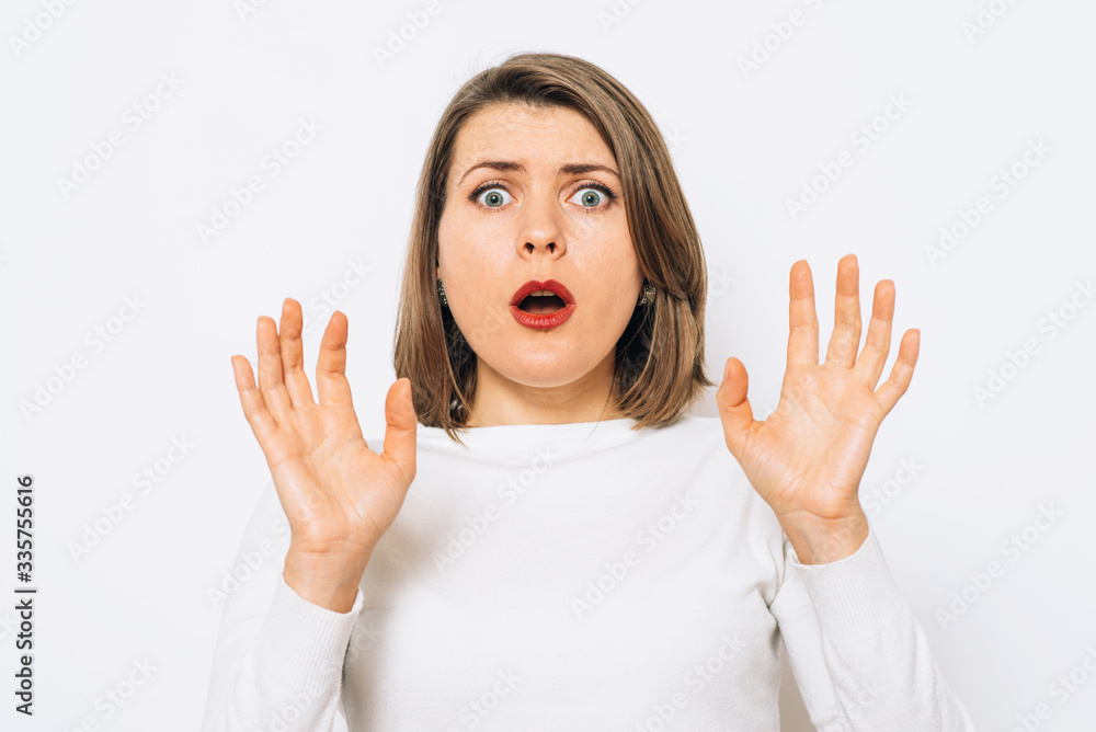 The woman is afraid of fear The woman is afraid of fear