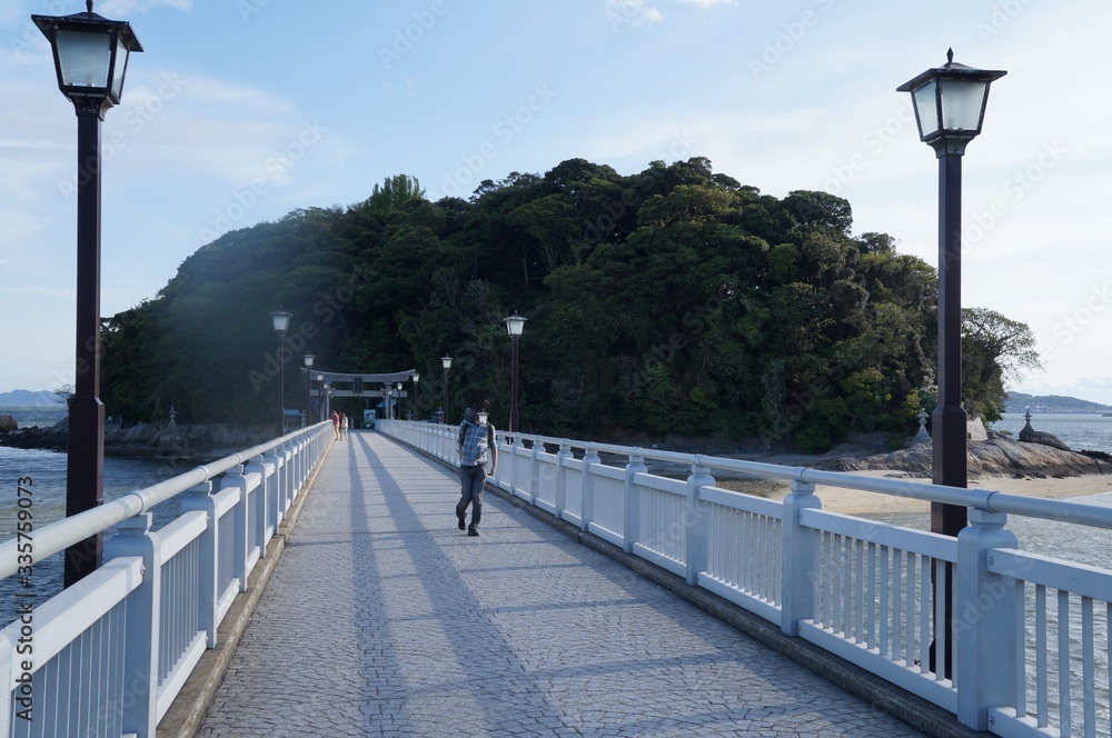 Photograph of Yaotomi Shrine and Mikawa Bay. Yaotomi Shrine is also called Takeshima Benten. Photograph of Yaotomi Shrine and Mikawa Bay. Yaotomi Shrine is also called Takeshima Benten.