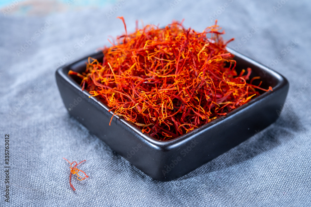Fototapeta premium Real red dried shaffron spice close up