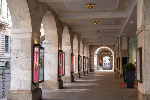 Impressionen Draußen in der Ausgangsbeschränkung Corona Virus in München