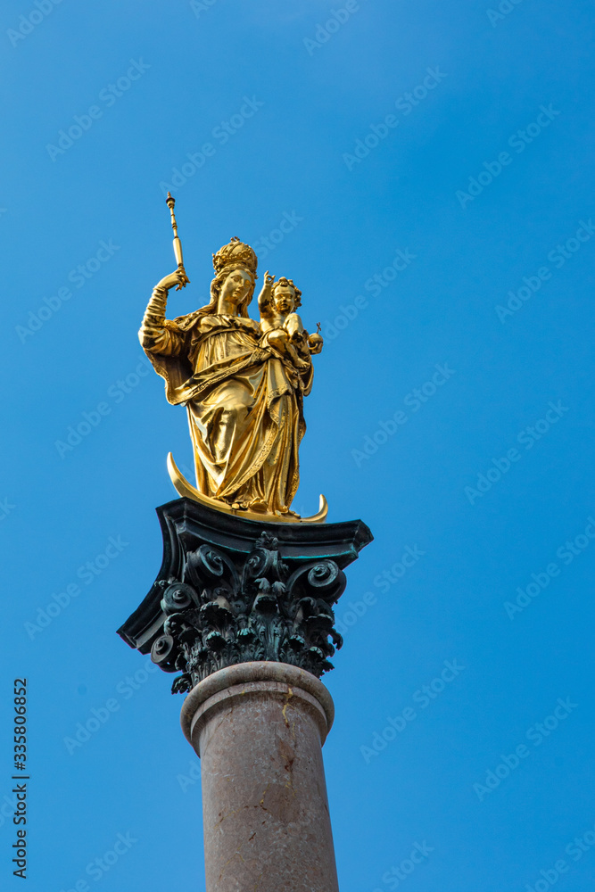 Fototapeta premium Mariensäule, Rathausplatz München