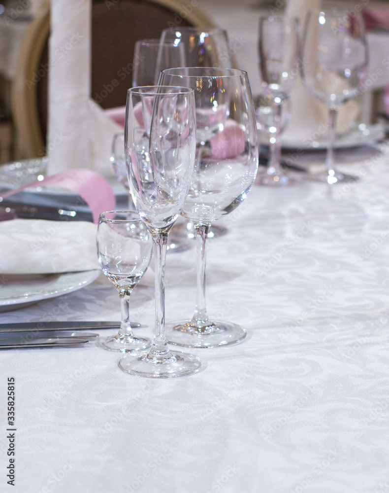 Wedding table decorations set with bocals and plates Wedding table decorations set with bocals and plates