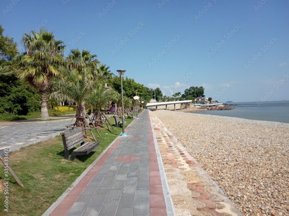 path to the beach