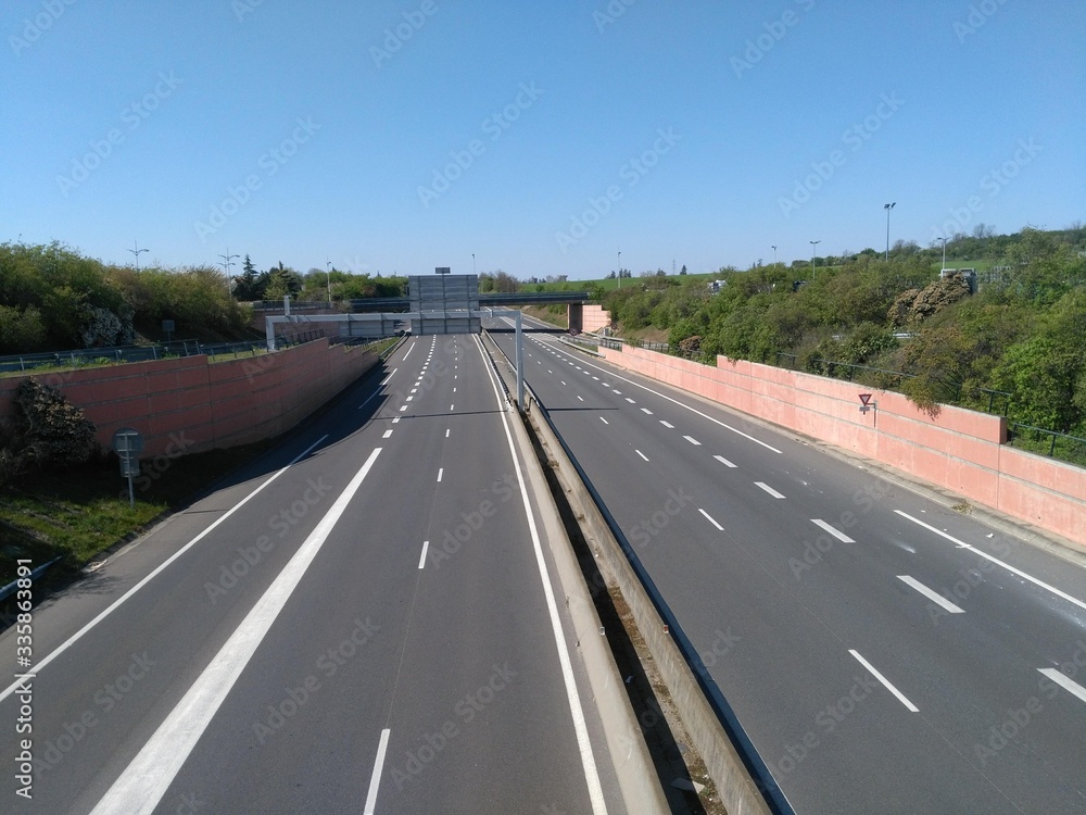 Voie express au sud de Lyon ou D301 appelée Boulevard Urbain Sud - Département du Rhône - France