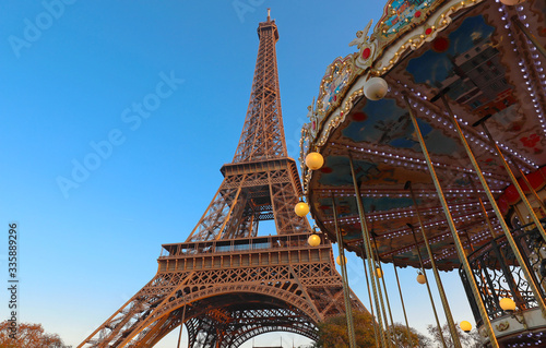 The Eiffel tower is the most popular travel place and global cultural icon of the France and the world.