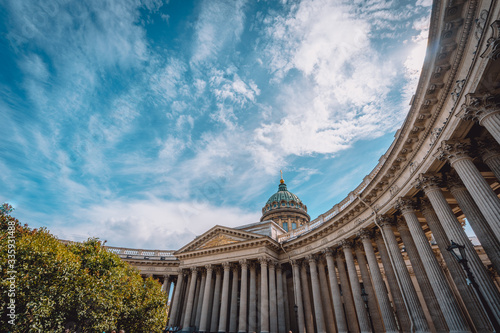Tableau sur toile An exaggerated fish-eye view of the magnificient Kazan cathedral in St