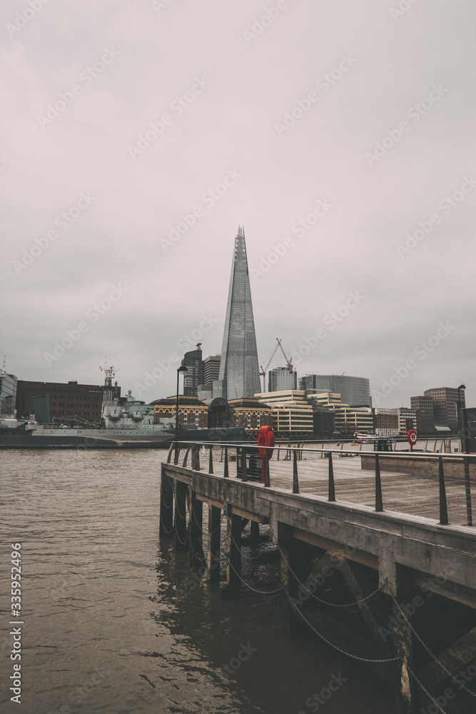 london tower bridge and river