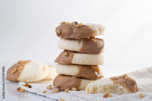 Obraz na plátně Maple dipped shortbread cookies