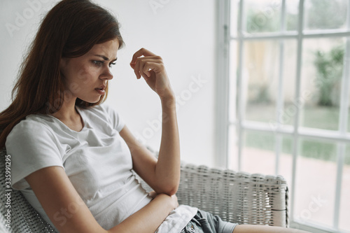 young woman thinking Free Download young woman thinking - GFXLoad