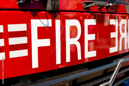 Canvastavla Close up of FIRE sign on the front of a British fire engine.