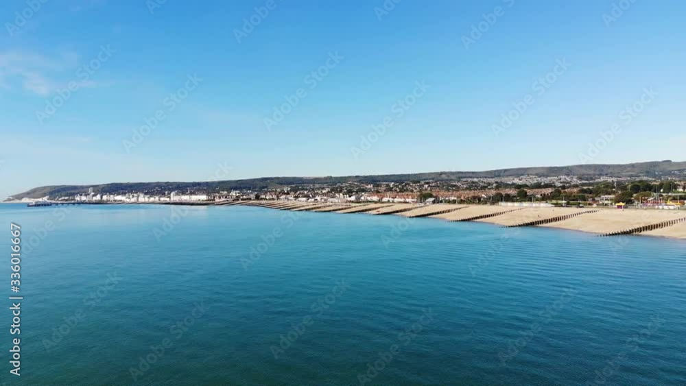 Drone Video of Eastbourne's Beach and Pier including Beachy Head Drone Video of Eastbourne's Beach and Pier including Beachy Head