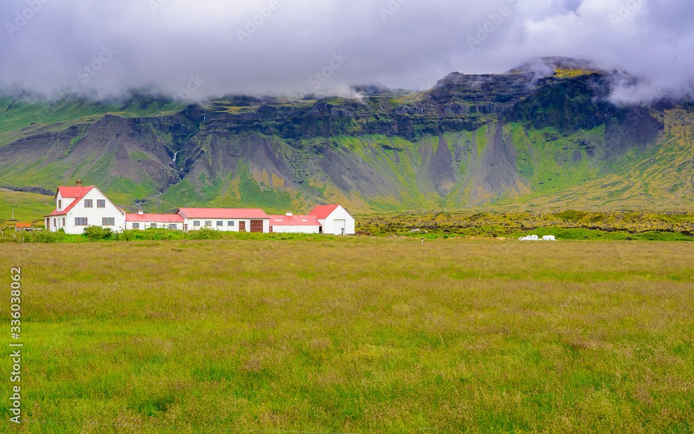 Rural life in the Icelandic highlands