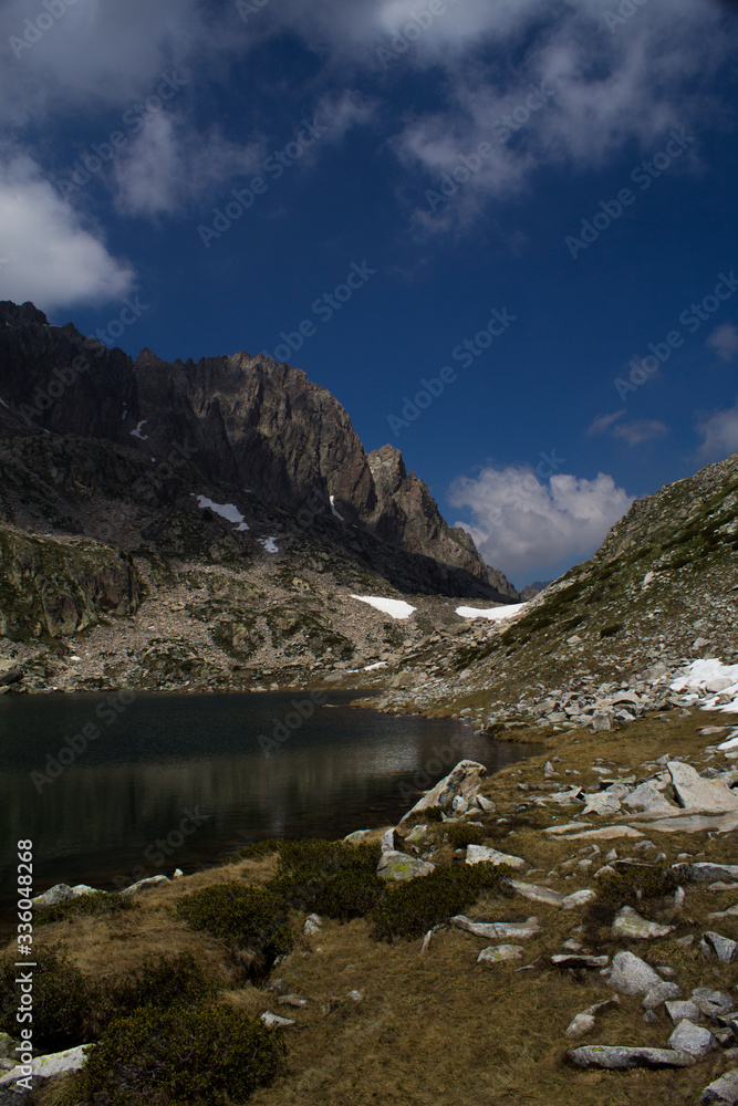 spring trek to the lakes of Fremamorta in Valle Gesso