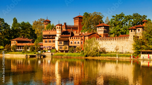 Fototapeta Naklejka Na Ścianę i Meble -  medieval castle in valentine park in turin