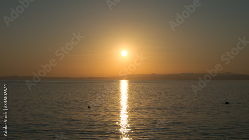 海と夕日 © hoshi