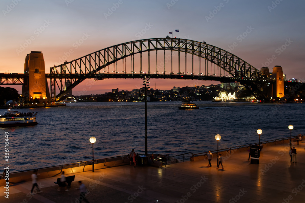 Fototapeta premium Most na tle nieba