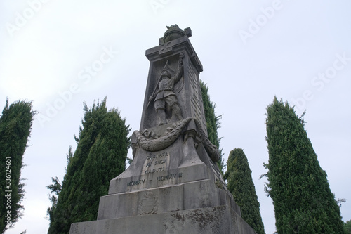 Monumento ai caduti di Casnate a Casnate con Bernate  in provincia di Como.