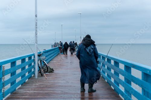 couple on the pier