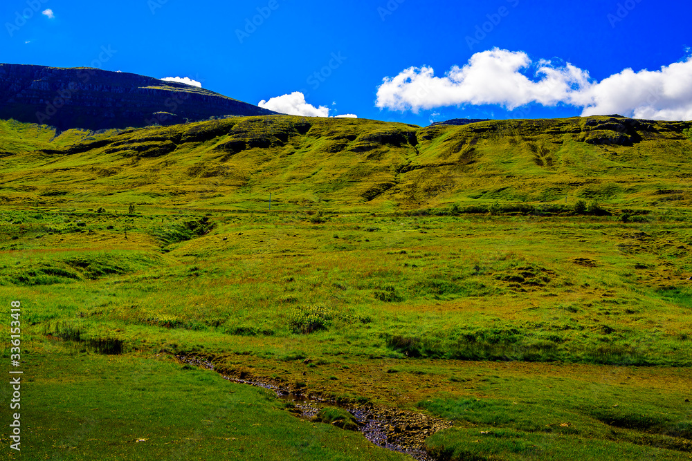 Naklejka premium Beautiful Iceland highlands vistas 
