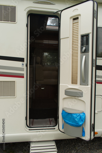 Voyage en Camping car une autre façon de concevoir le camping et les déplacements, liberté, autonomie, une petite maison sur roulettes