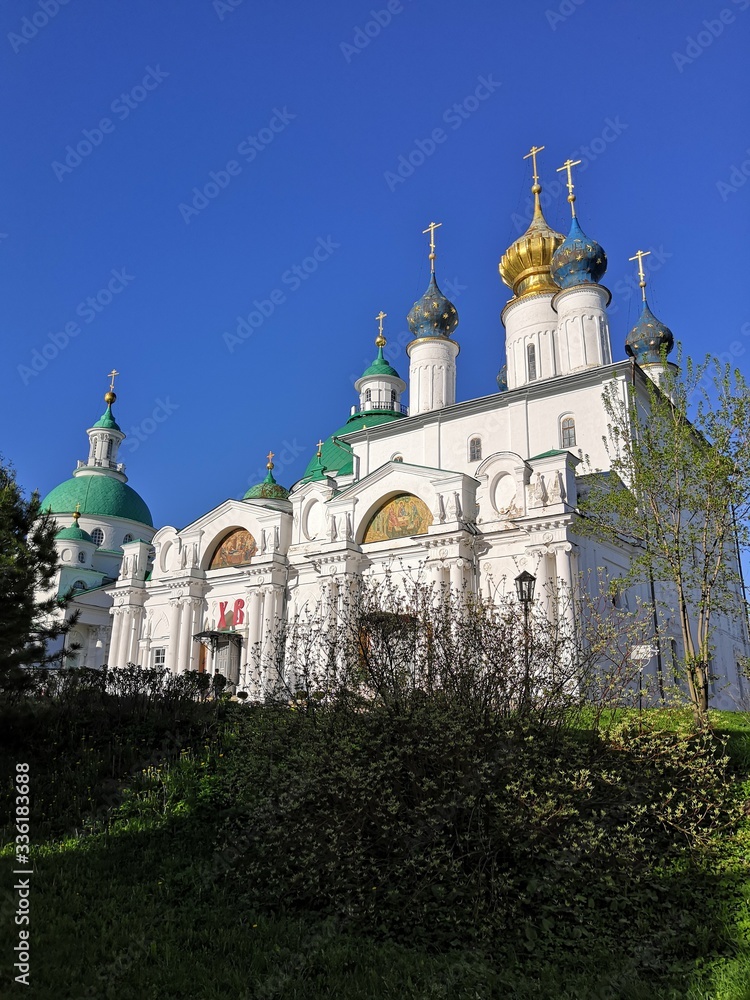 church of the holy trinity