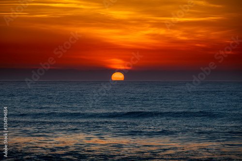Fototapeta Naklejka Na Ścianę i Meble -  Sunset over the sea. Atalntic Ocean - Portugal